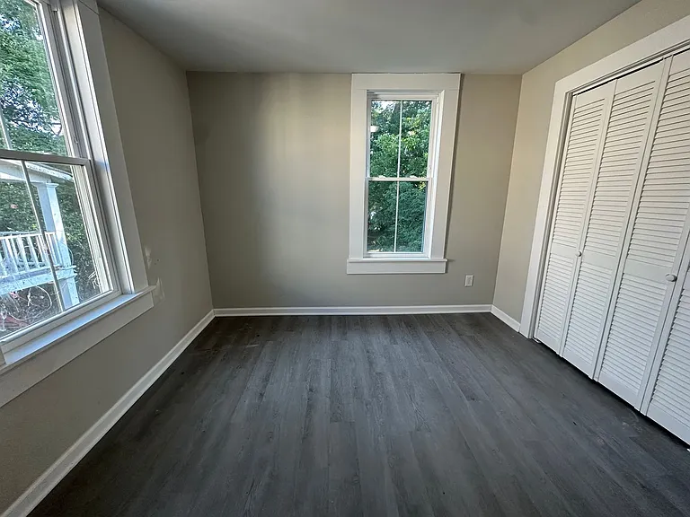 213 E Gale St — Photo 13