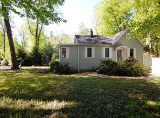 16420 3rd St, Union Pier, MI 49129