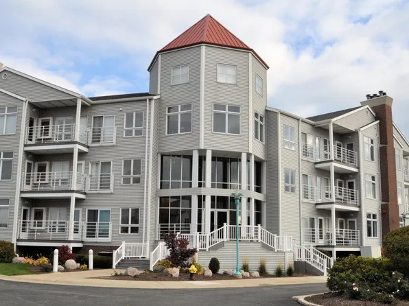 35 Harborview DRIVE #213, Racine, WI 53403