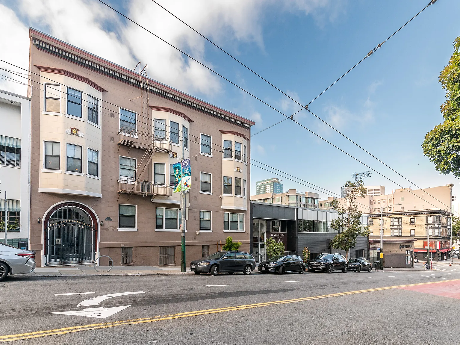 48 Haight — Photo 2