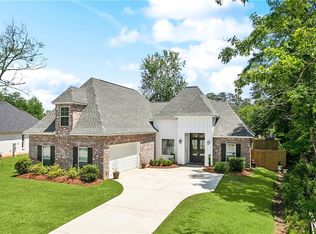 1763 Hazel Dr, Mandeville, LA 70448