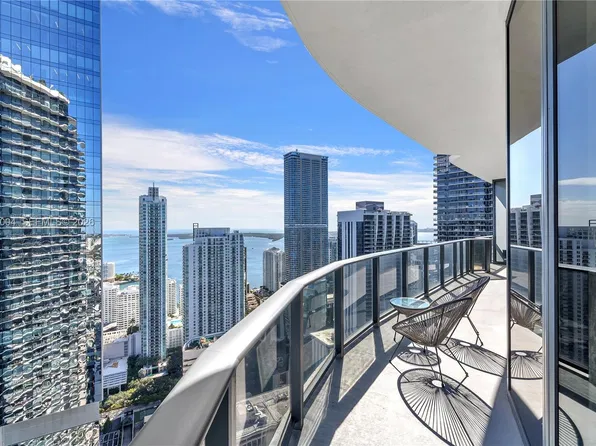 45 SW 9th St, Miami, FL