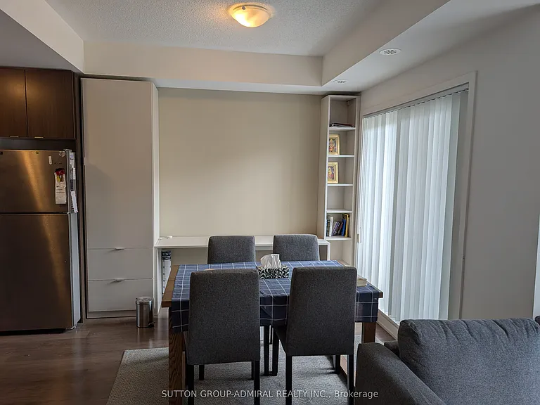 60 Orchid Place Dr #15 — Photo 5