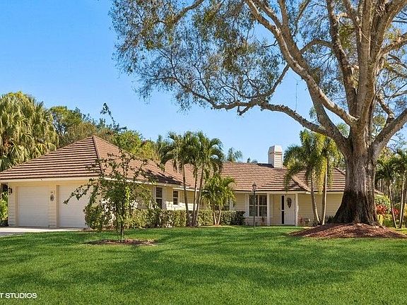 4th image of 7698 Wexford Way