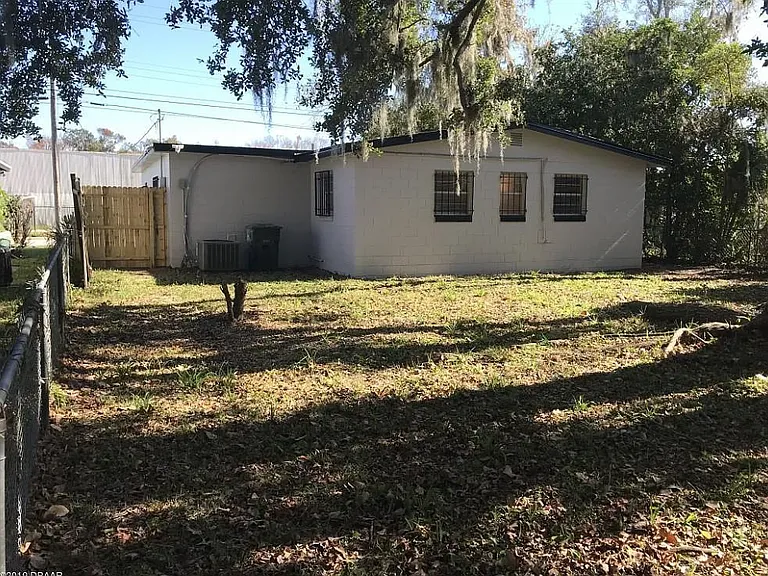 752 S Caroline St — Photo 15