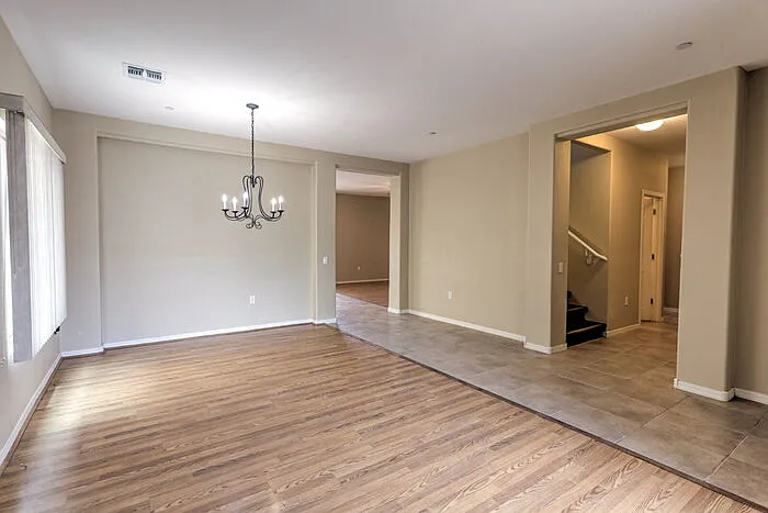 5 bed, 3.5 bath, 3187 sqft, $2,685 — Photo 2