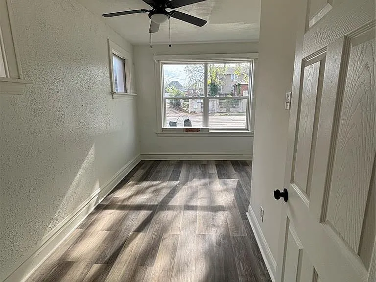 6037 W Florissant Ave — Photo 5