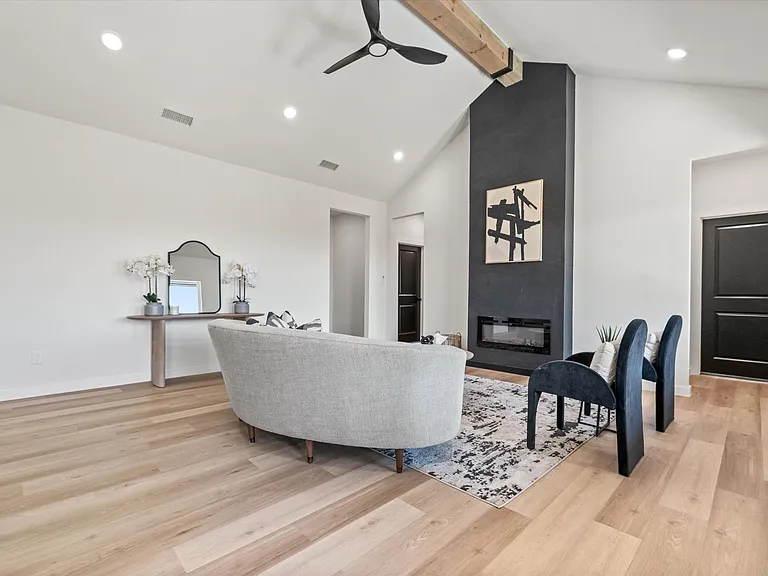 14408 Kenosha Dr — Photo 4
