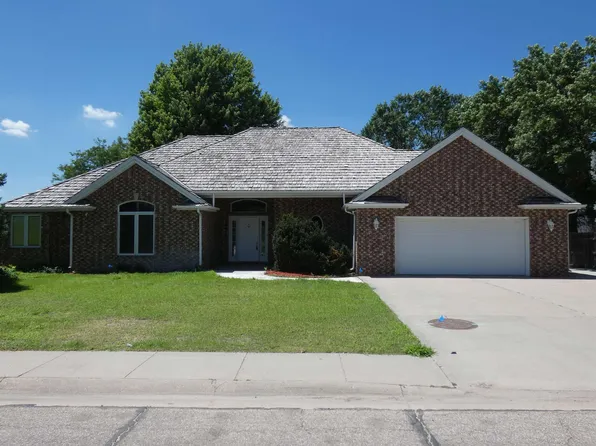 1402 McDonald Rd., North Platte, NE 69101