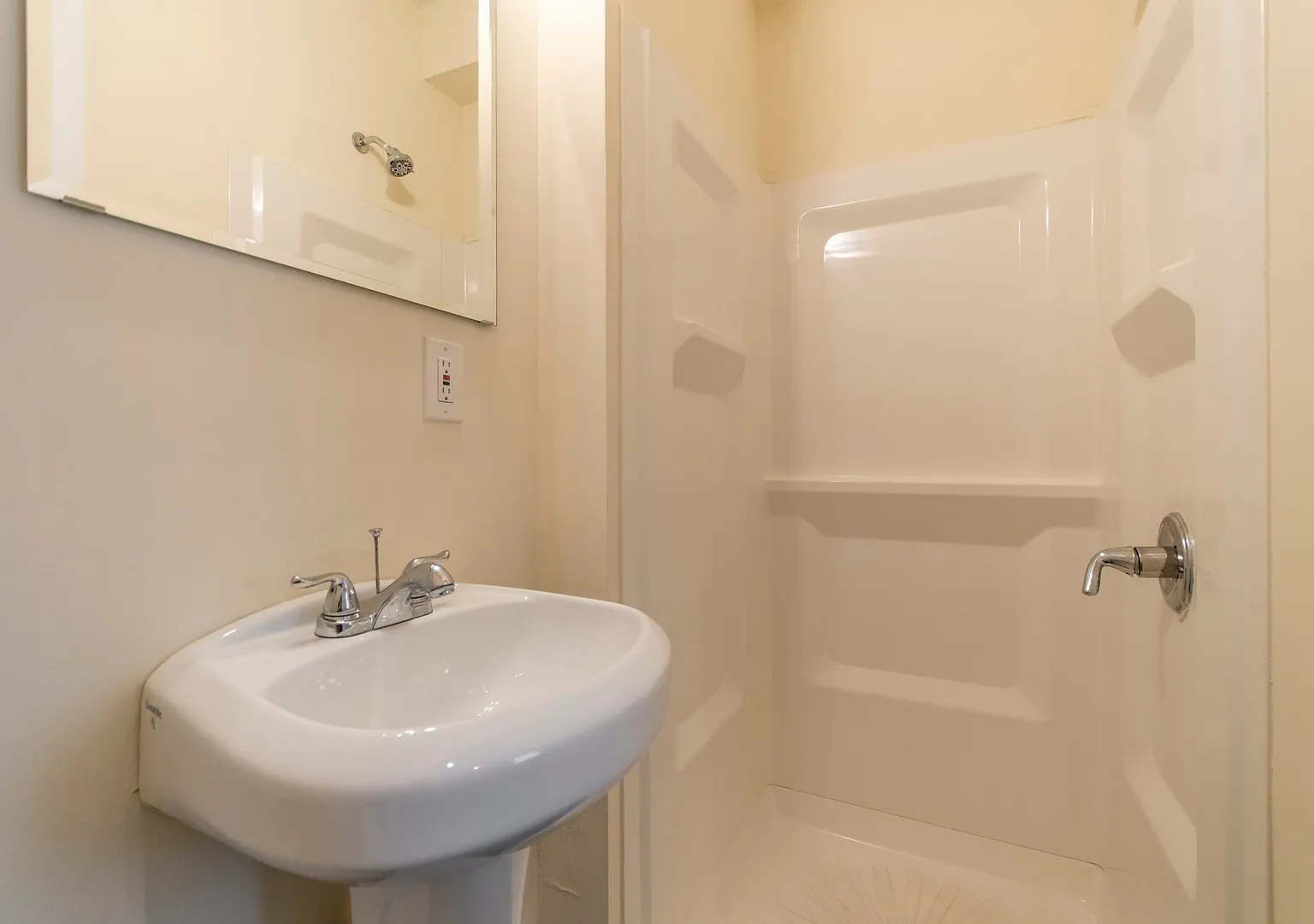 1612 N. Sydenham Street — Photo 4