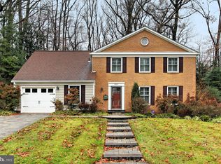 8221 Toll House Rd, Annandale, VA 22003