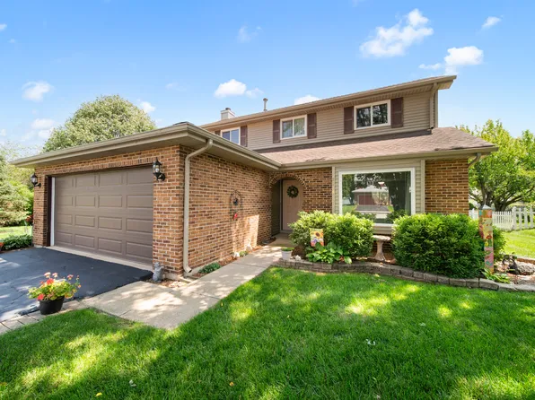 2218 Wentworth Ct, Naperville, IL 60565