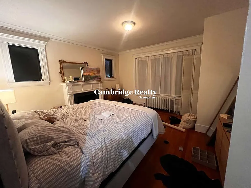 452 Park Dr #2T