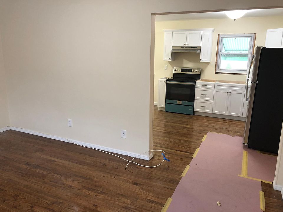 1st image of 35 Lucille Ave Floor 1