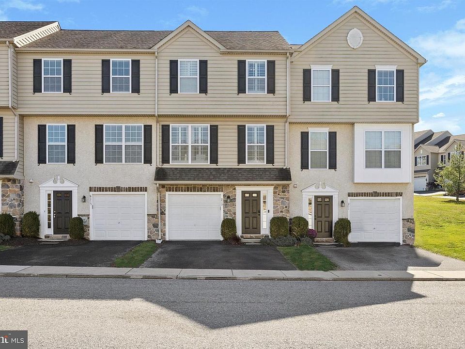 1st image of 213 Kennedy Dr