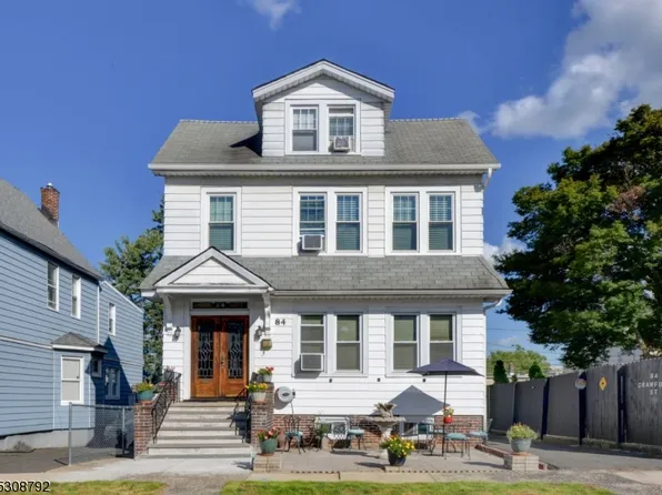 84 Crawford St, East Orange City, NJ 07018