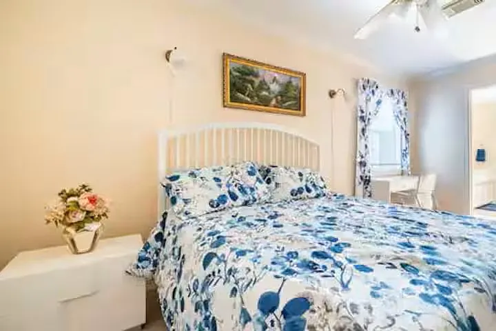 4401 Holt St #1 — Photo 14