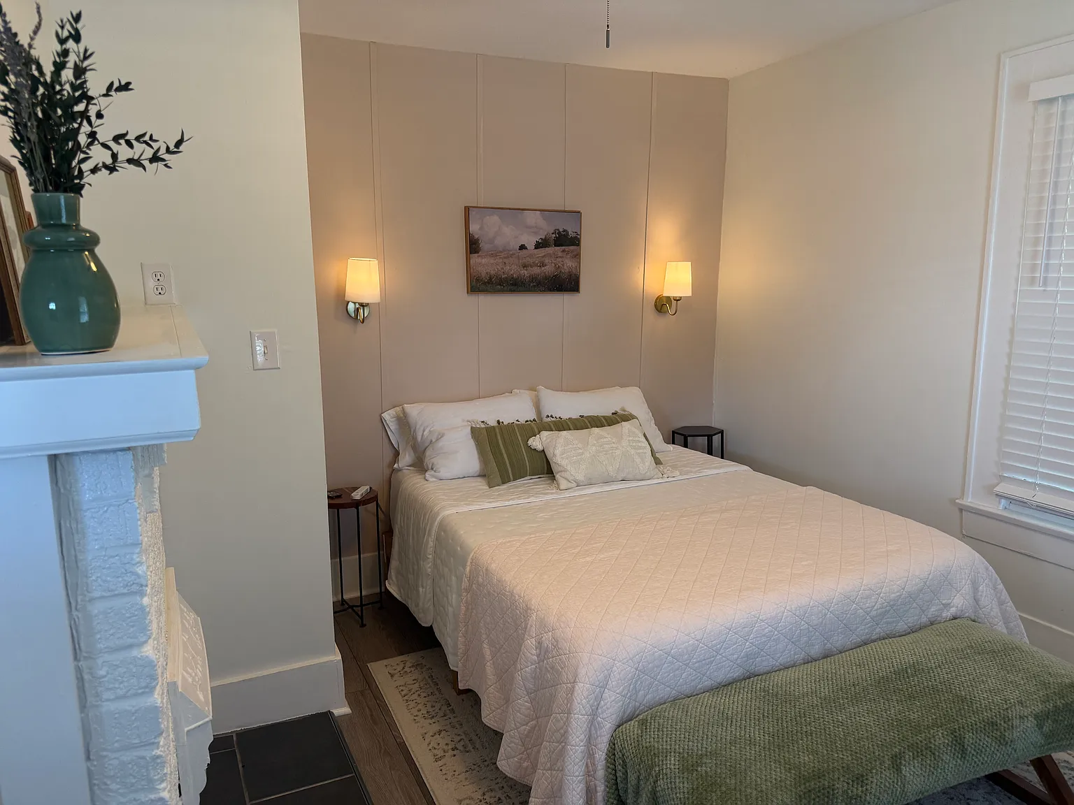 3 bed, 1060 sqft, $2,795 — Photo 3