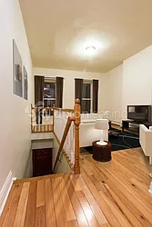 Rented by Dixon Advisory USA Inc.