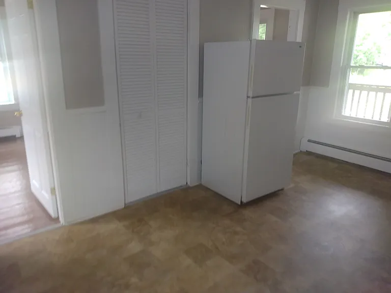 24 Thompson St #A — Photo 2