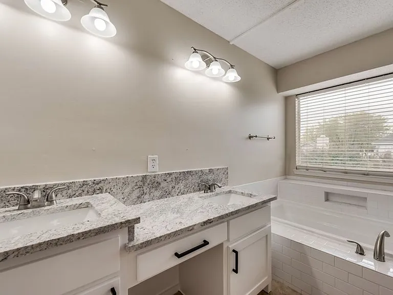 3009 Larkspur Ct — Photo 18