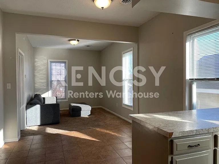 708 Randolph Ave #2 — Photo 9