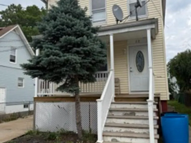 72 Charles St — Photo 13