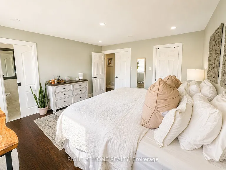 2610 Leonard St — Photo 10
