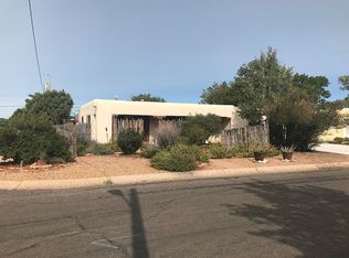 1220 Morelia St, Santa Fe, NM 87505