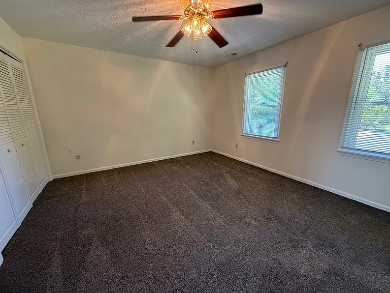 46420 Rue Purchase Rd #4 — Photo 12