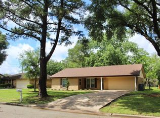 809 Bluebonnet St, Katy, TX 77493