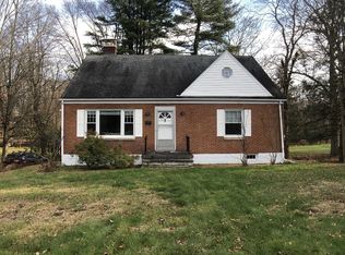 184 Overocker Rd, Poughkeepsie, NY 12603