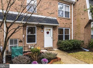 1147 Harbour Dr, Palmyra, NJ 08065