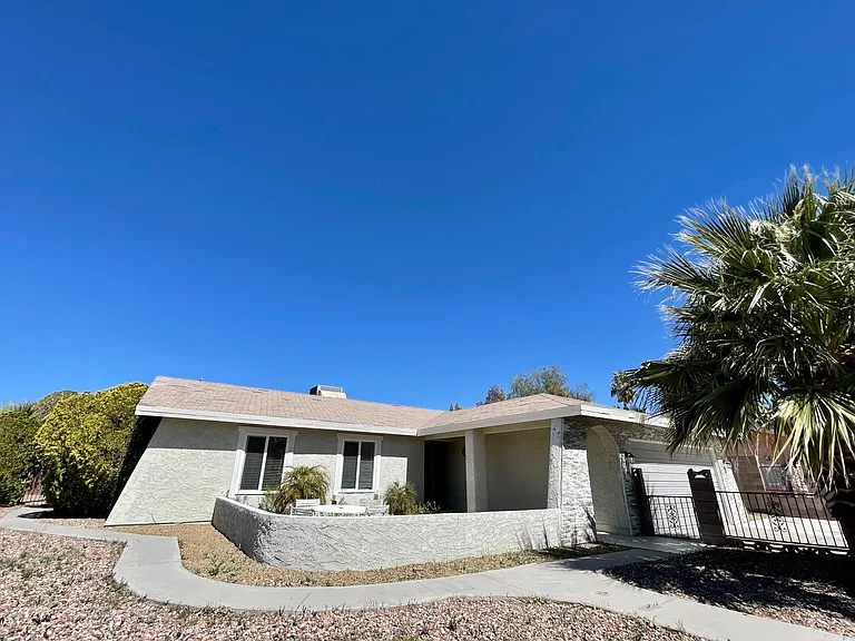 668 Otono Dr — Photo 32