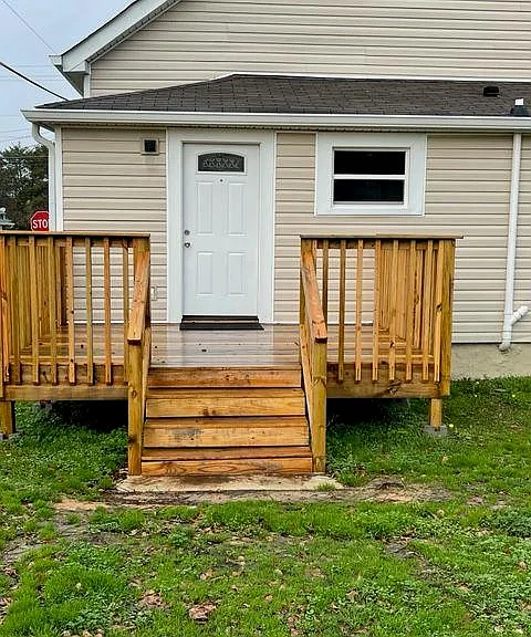 1605 Broad St NE — Photo 5