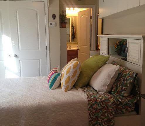 4th image of 1096 Jasmine Dr