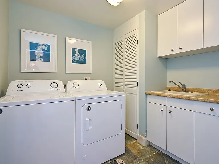 151 Napoleon St — Photo 7
