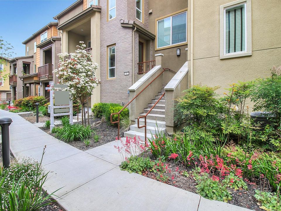 1st image of 1315 Venturi Dr #3