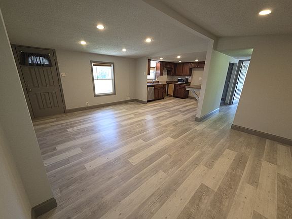 Entry, Living Room & Kitchen