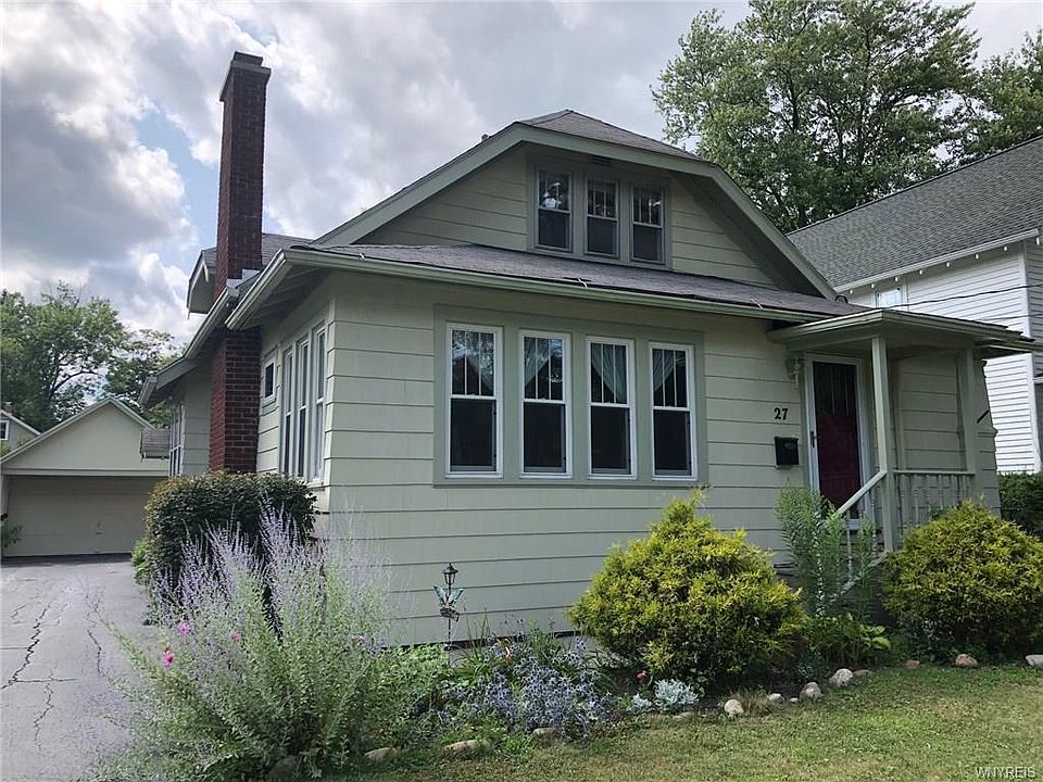 1st image of 27 N Willow St