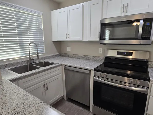 1211 E Kaler Dr, Phoenix, AZ 85020
