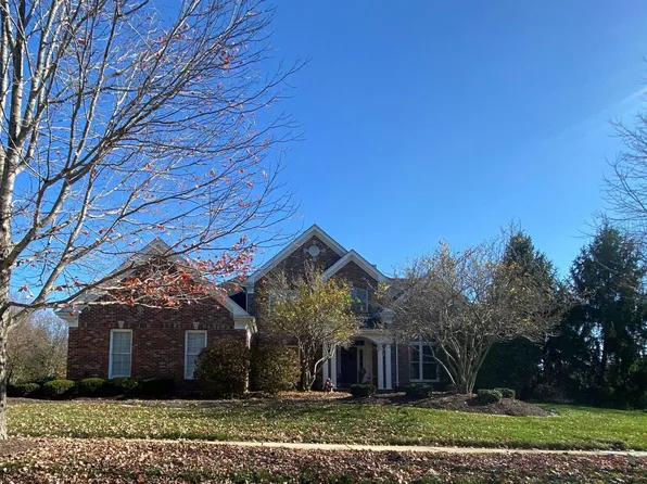 453 Pine Bend Dr, Chesterfield, MO 63005