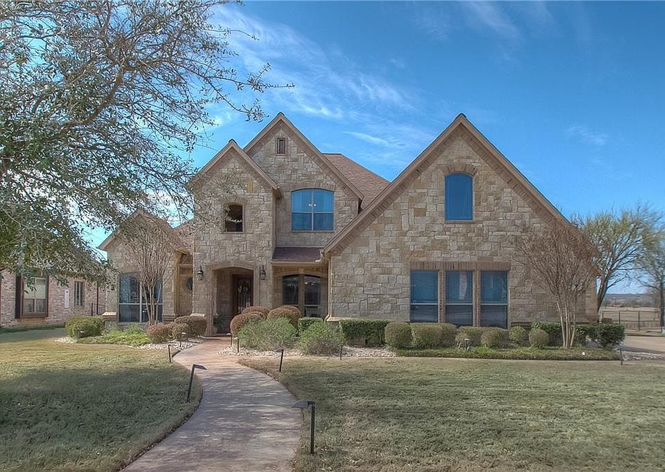 1st image of 1041 Crown Valley Dr
