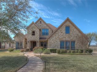 1041 Crown Valley Dr, Weatherford, TX 76087