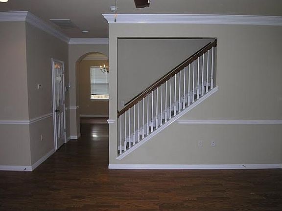 5th image of 1178 Bedford St