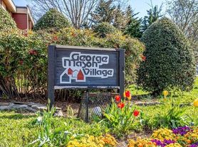 1500 S George Mason Dr