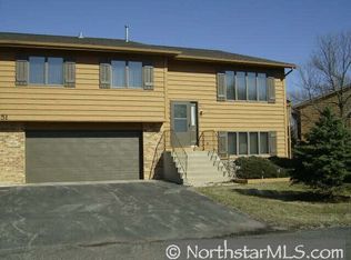 1551 Pleasant View Dr, Mankato, MN 56003