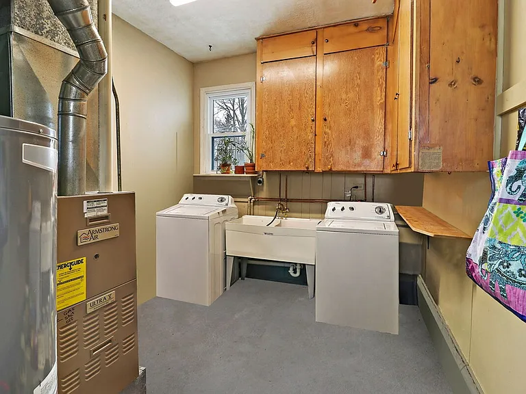 Laundry Room Cabinet