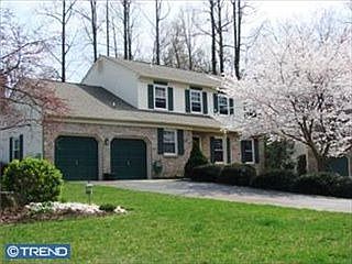1st image of 479 Greenwood Dr