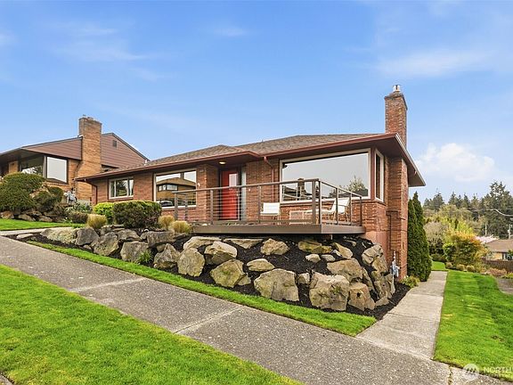 3rd image of 4019 SW Henderson Street